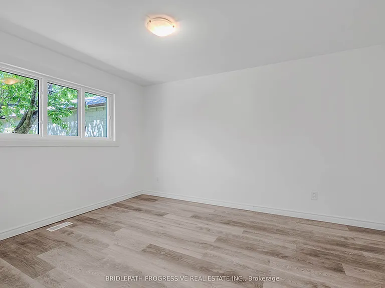 110 Marcella St — Photo 6