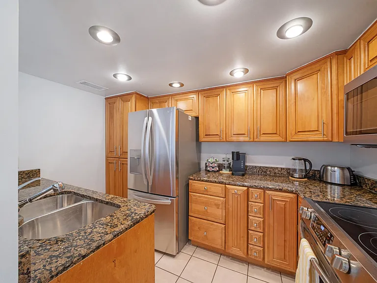 601 S Matanzas Ave #B — Photo 3