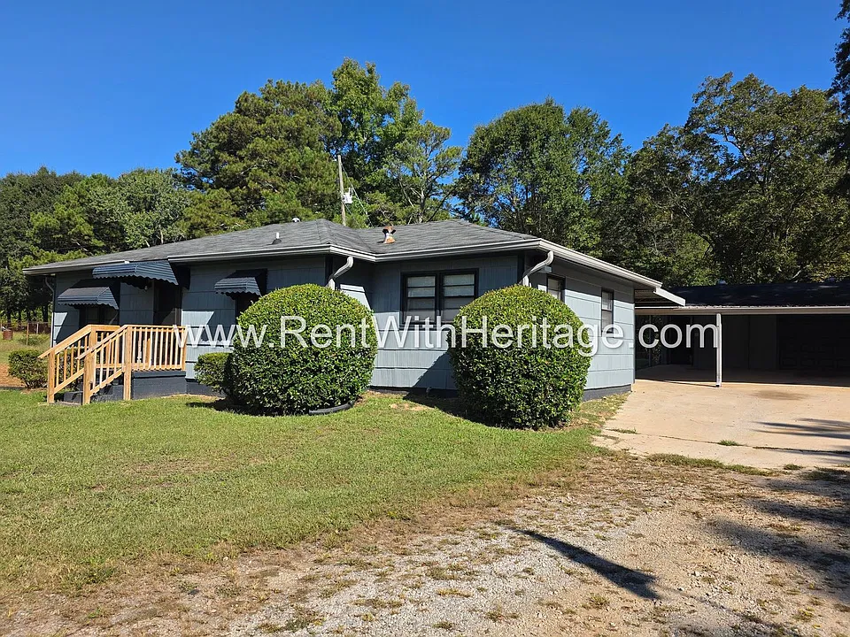 2240 Highway 92 Fairburn Rd