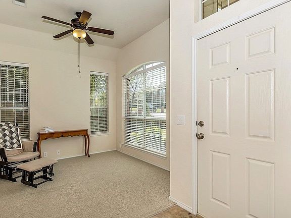 5th image of 748 Vallejo Dr
