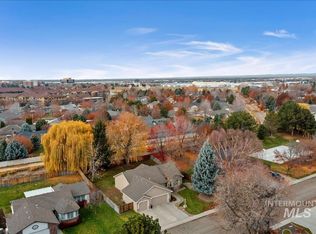 685 S Winthrop Way, Boise, ID 83709