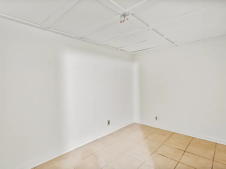 1281 Creekside Ct SE — Photo 23