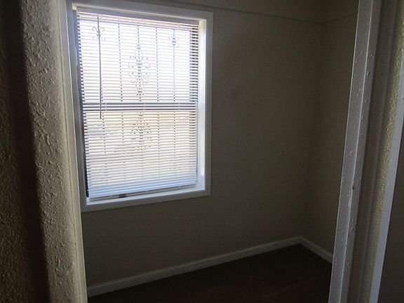 3rd image of 1306 Garth Dr