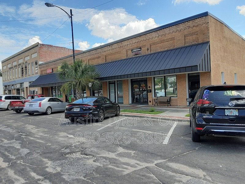 1st image of 4413 Constitution Ln