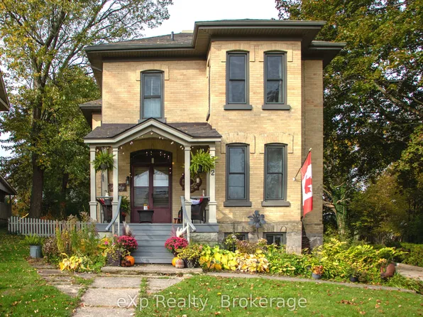352 Berford St, South Bruce Peninsula, ON N0H 2T0