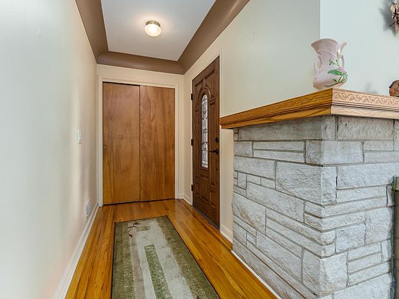 4th image of 4305 Somerset Ave