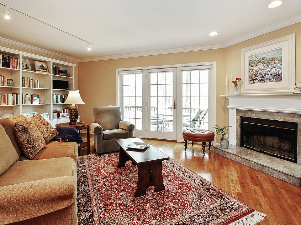 1st image of 24 Brook Hills Cir