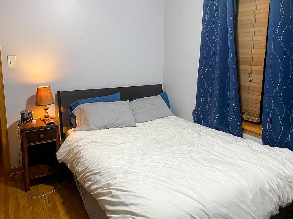 1st image of 3714 N Sheffield Ave APT 202