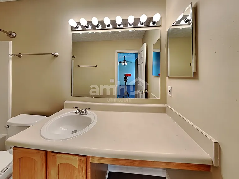 9255 Ruston Ln — Photo 15