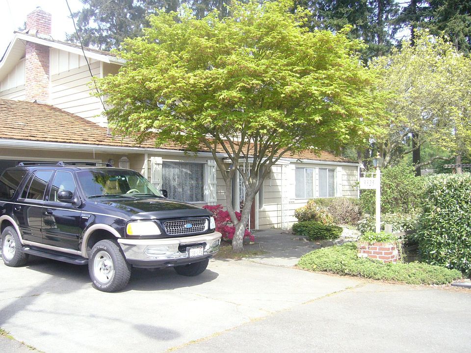 1st image of 9325 46th Dr NE