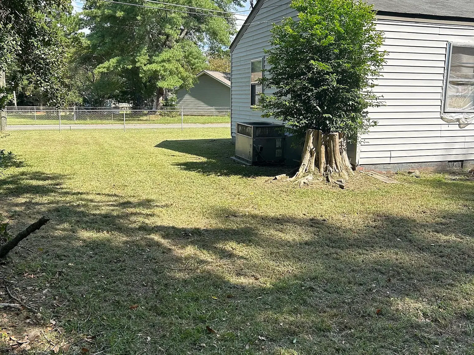 2 bed, 768 sqft, $900 — Photo 3