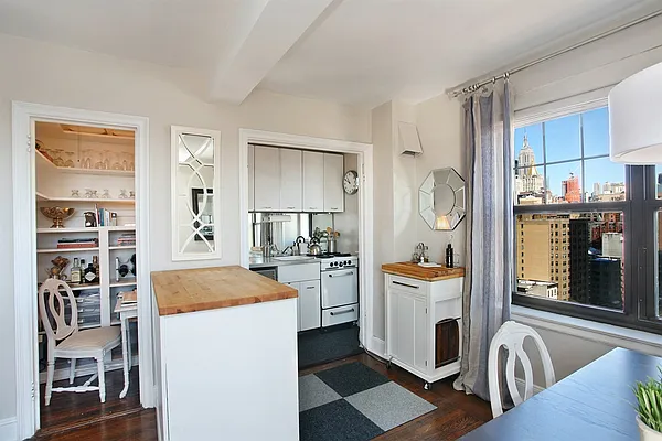 Rented by Corcoran | media 28