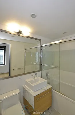 Rented by City Connections Realty | media 27