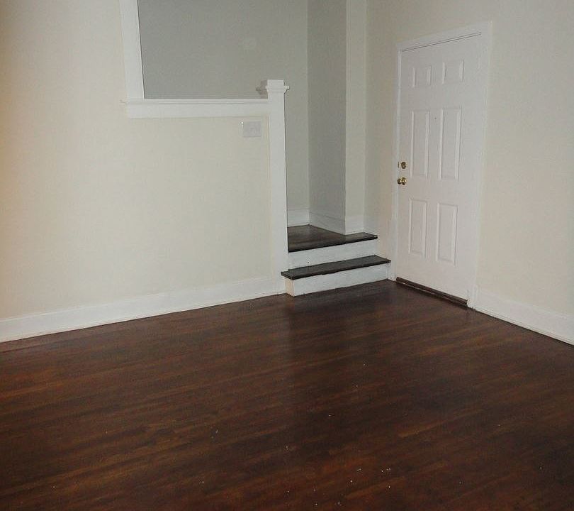 1st image of 344 E 18th Ave