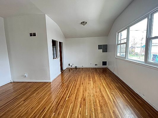 3rd image of 10561 Flatlands 5 St Floor 1