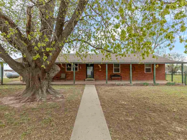 390 N D St, Blackburn, OK 74058