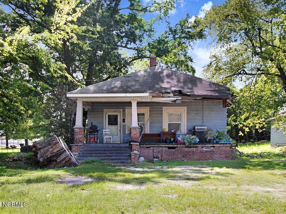 1st image of 414 N Virginia Street