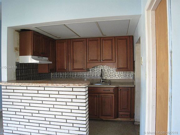 3rd image of 1811 NW 26th Ave