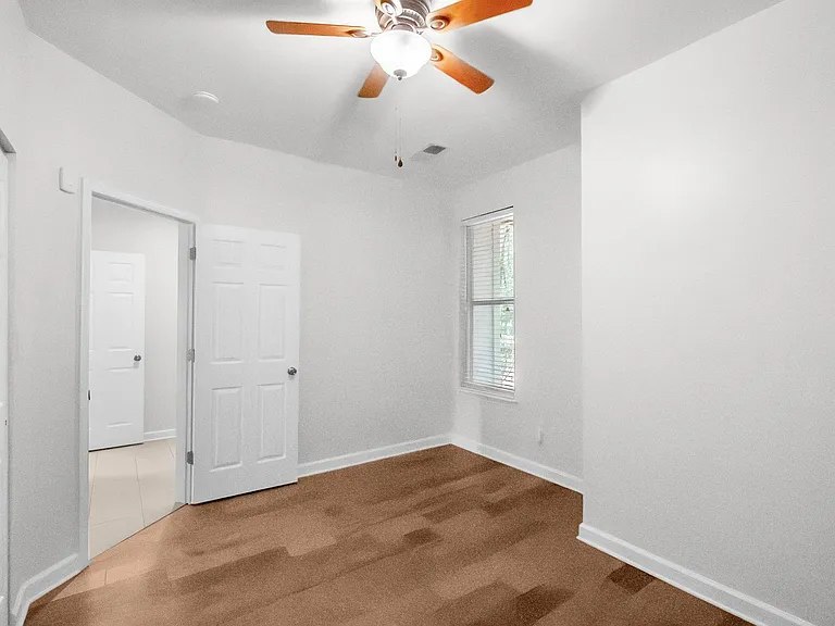 714 Northeast Dr #52 — Photo 22