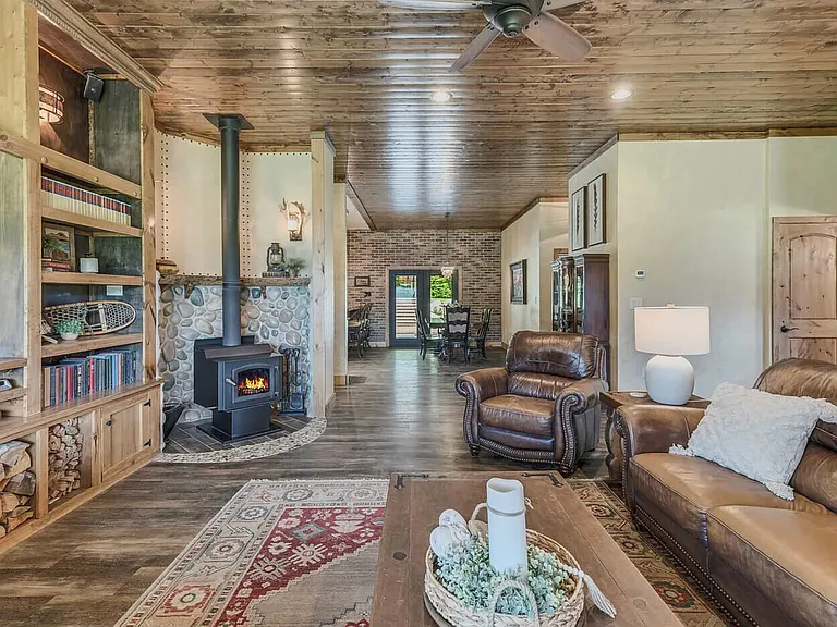 3141 N Riley Creek Rd — Photo 39