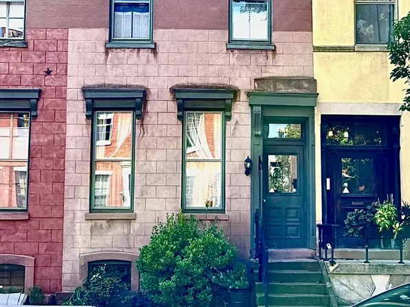 1724 Green St APT D, Philadelphia, PA 19130