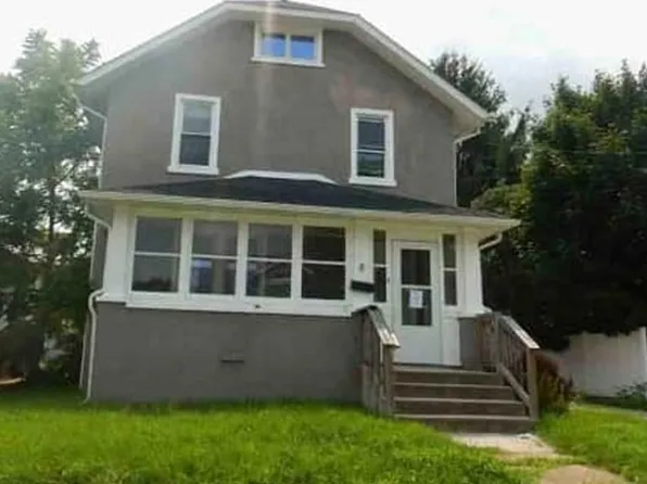 8 Elmhurst Pl, Wilmington, DE 19804