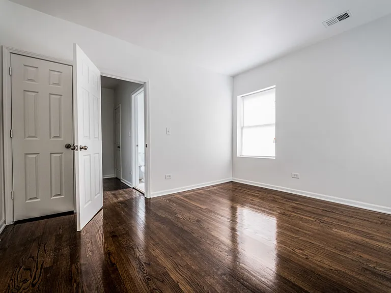 7300 S Yates Blvd — Photo 7