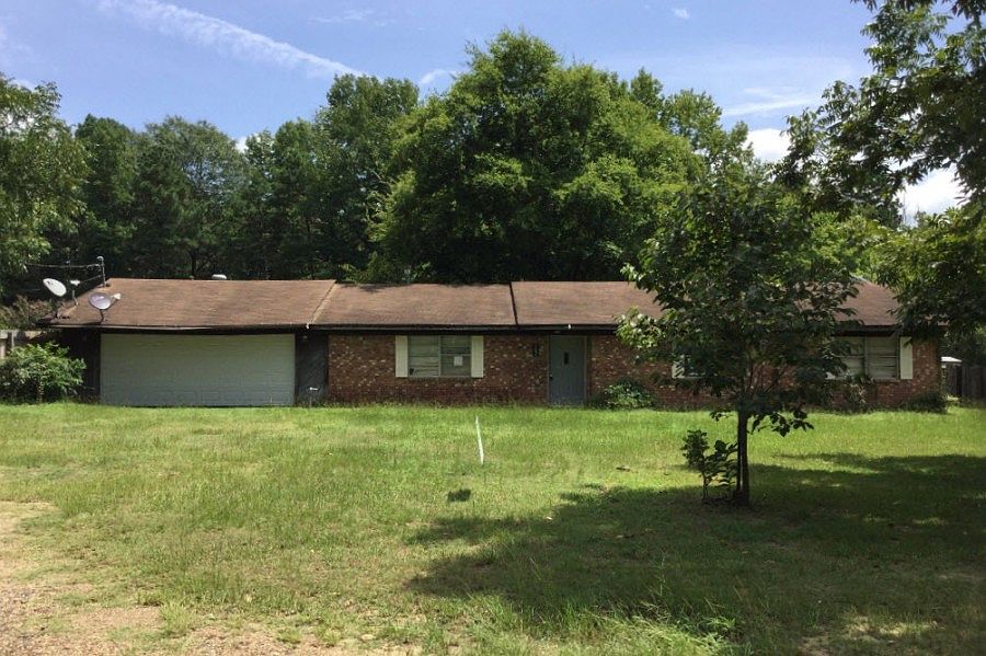 1st image of 202 Shirley Dr