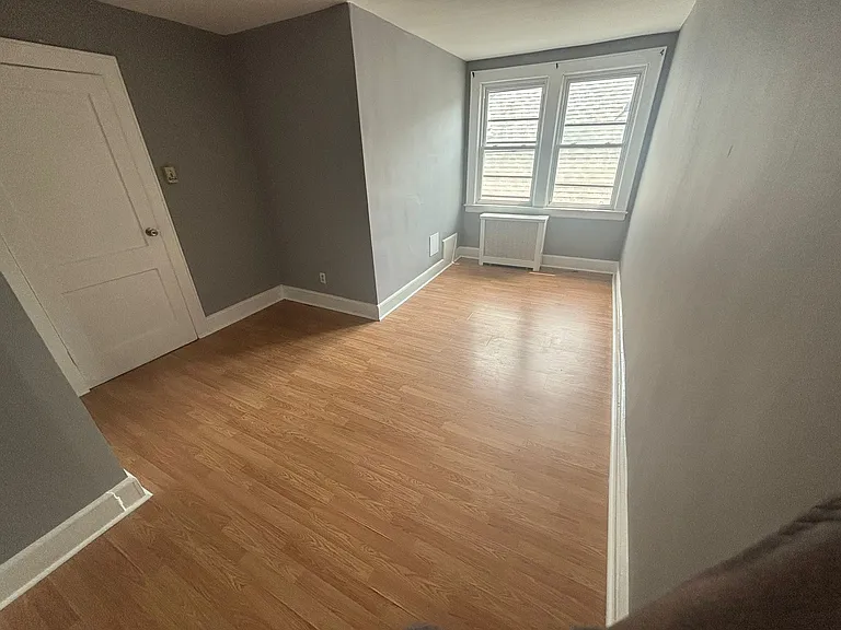 1132 Saint Louis Ave #2R — Photo 6