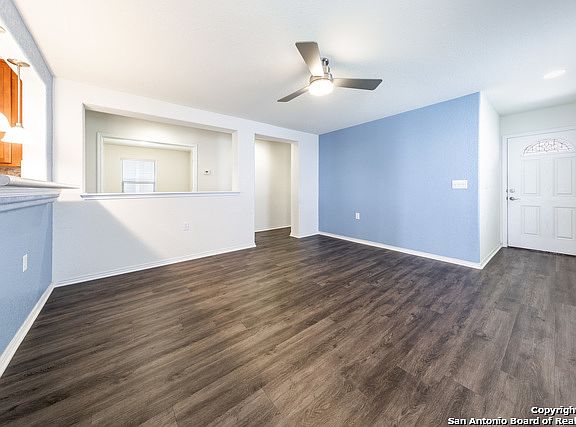 3rd image of 7430 Bluebonnet Bay