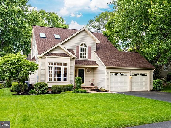 2nd image of 13243 Ladybank Ln