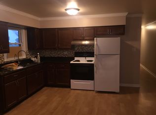 9125 Sahler Ave APT A, Brookfield, IL 60513