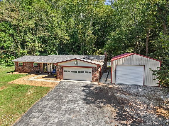 2nd image of 2049 N Blue Bluff Rd