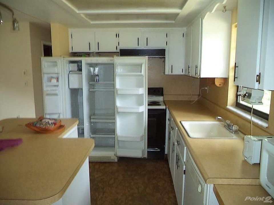 2nd image of 13397 Dunbar St