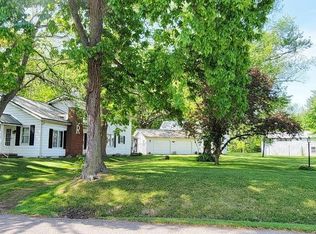 3636 W Hill Lake Rd, Claypool, IN 46510