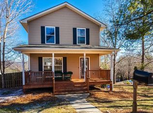 1 Townview Dr, Asheville, NC 28806