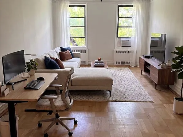 150 E 18th St #6B, Brooklyn, NY 11226