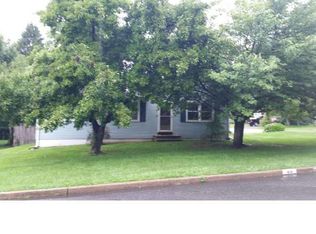 44 Heath St, Ewing, NJ 08638