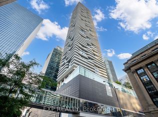 100 Harbour St #1604, Toronto, ON M5J 0B5