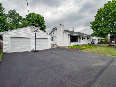 16 Fairview Street, Manchester, NH, 03102