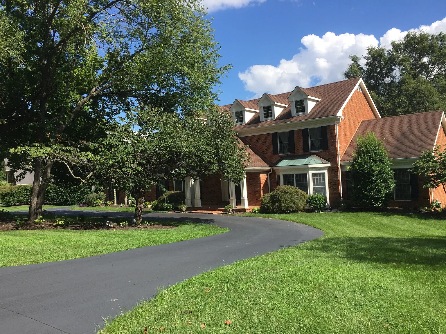 1126 Bella Vista Dr photo 1