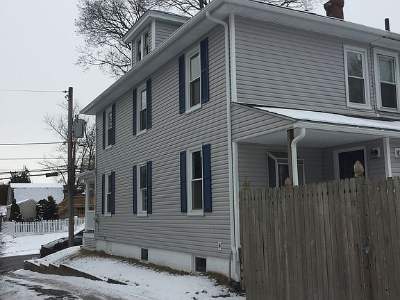 2nd image of 24 W Palmer St