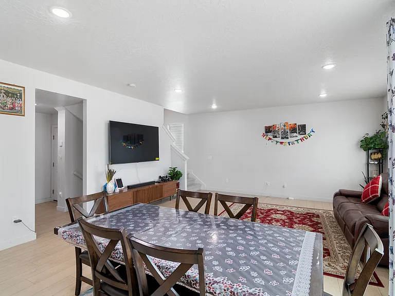 2613 N Snowberry Dr — Photo 8