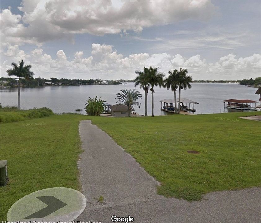 2nd image of 508 Lake Clay Dr S