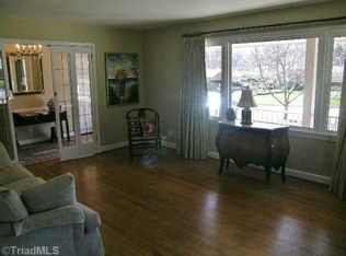 2943 Hope Valley Rd, Winston Salem, NC 27106