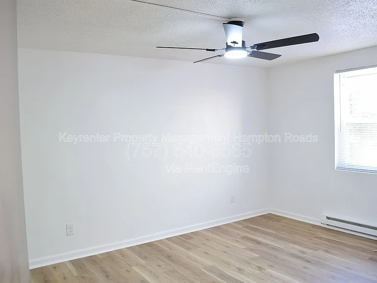 6249 Alexander St #E — Photo 9
