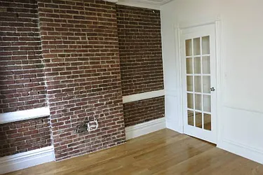 Rented by Manhattan Best Realty, Inc.