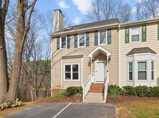 201 Riverwalk Cir, Cary, NC 27511