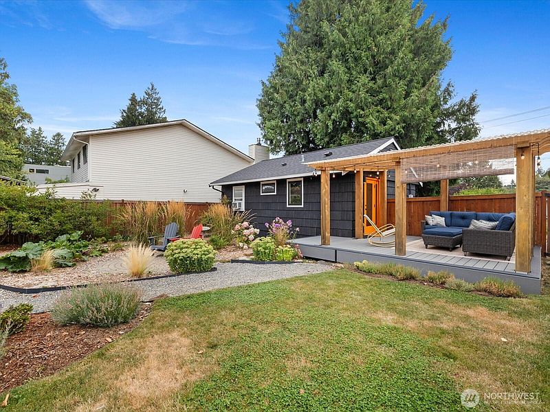 2nd image of 7559 19th Avenue SW