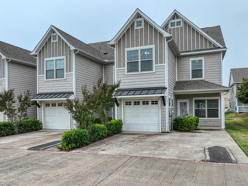 Maple Ridge Townhomes